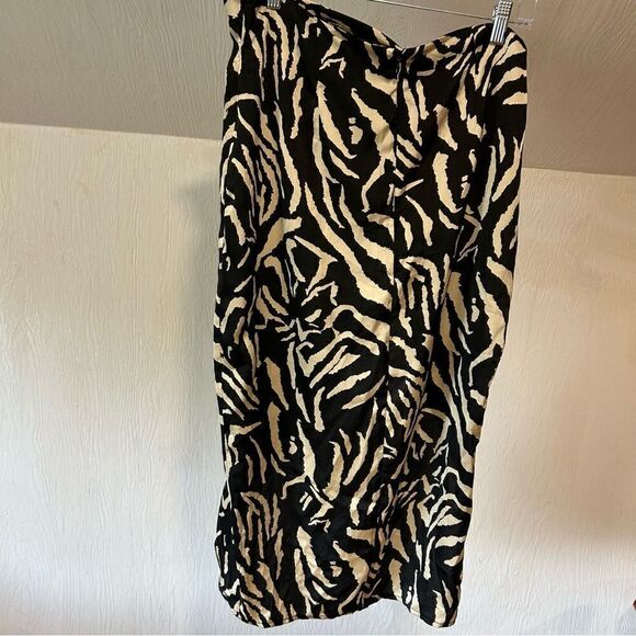 Missguided Zebra Tiger Animal Print Satin Midi Knee Length High Split Skirt - Picture 12 of 12